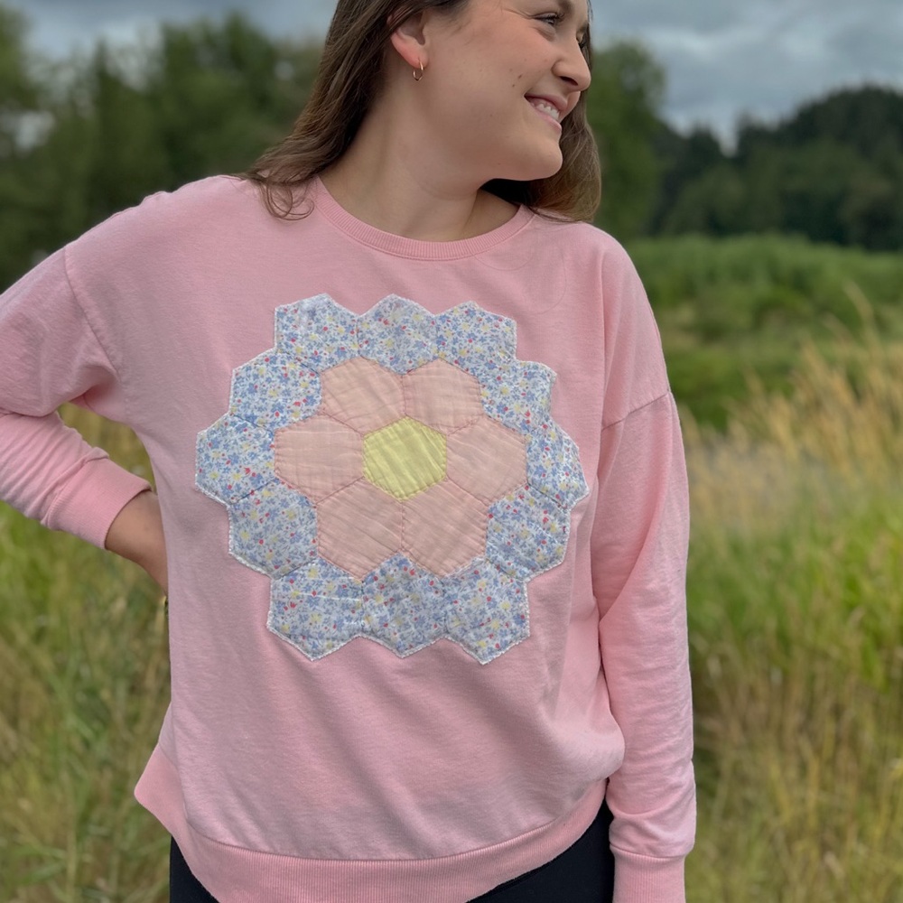 Crewneck with vintage quilt patch - Picture 2 of 3